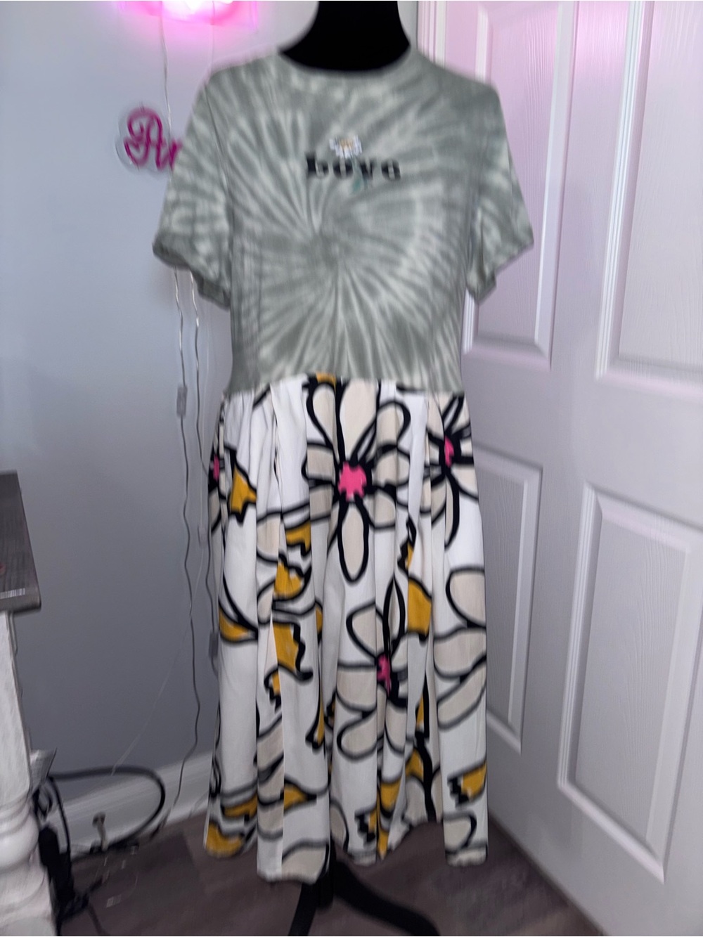 Daisy 🌼 One-of-a-kind Tie-Dye Floral Midi Upcycled Dress